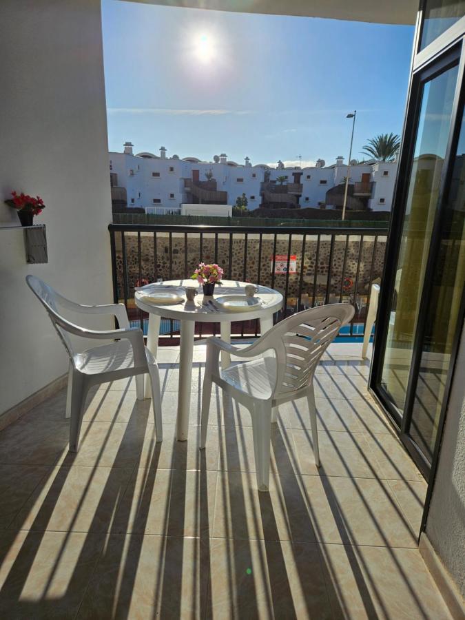 Ocean Front Cozy 2 Bedroom, 3 Beds Spacious- Netflix, Pool, Beach Lift & Fast Wifi Playa del Ingles  Luaran gambar